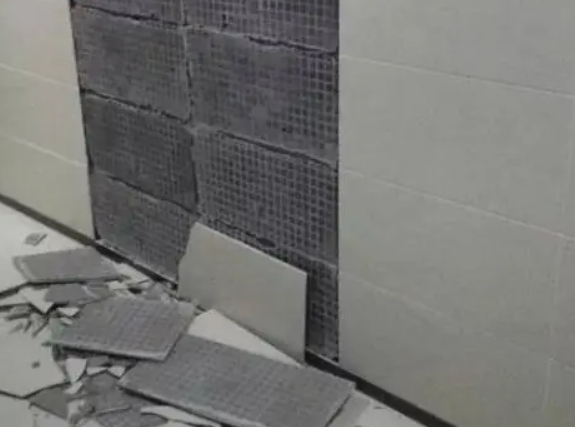 连江瓷砖空鼓维修公司分享下连江墙砖松动维修的知识